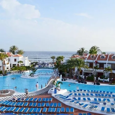 Panoramic Paradise At Parque Santiago Iii 아파트